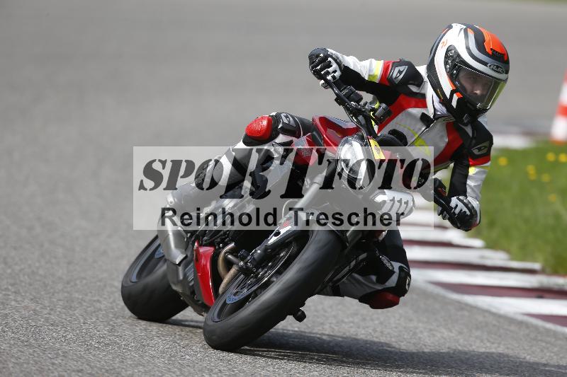 /53 16.09.2025 Track Day Domi Aegerter ADR/Gruppe gelb/111
